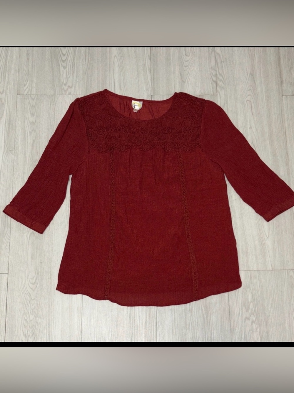FIG & FLOWER brownish/red 3/4 sleeve w/lace detail blouse-size 2x